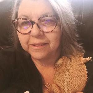 Meet your Posher, Beth